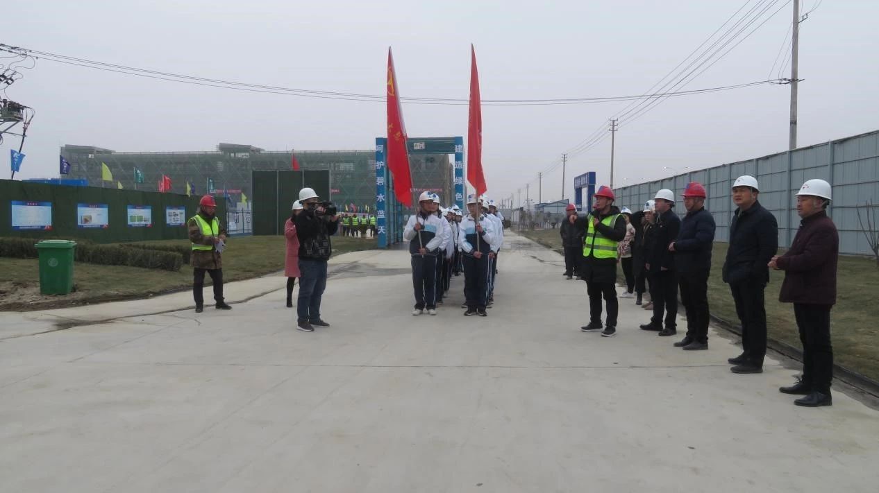 情系建設者，寒冬送溫暖